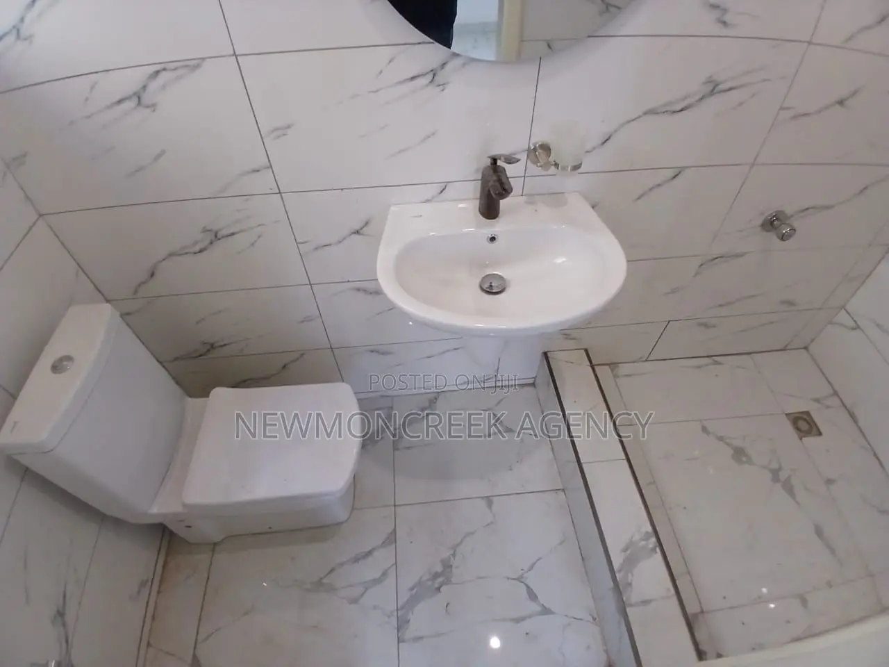 3bdrm Duplex in Abokobi, Accra Metropolitan for sale in Accra Metropolitan