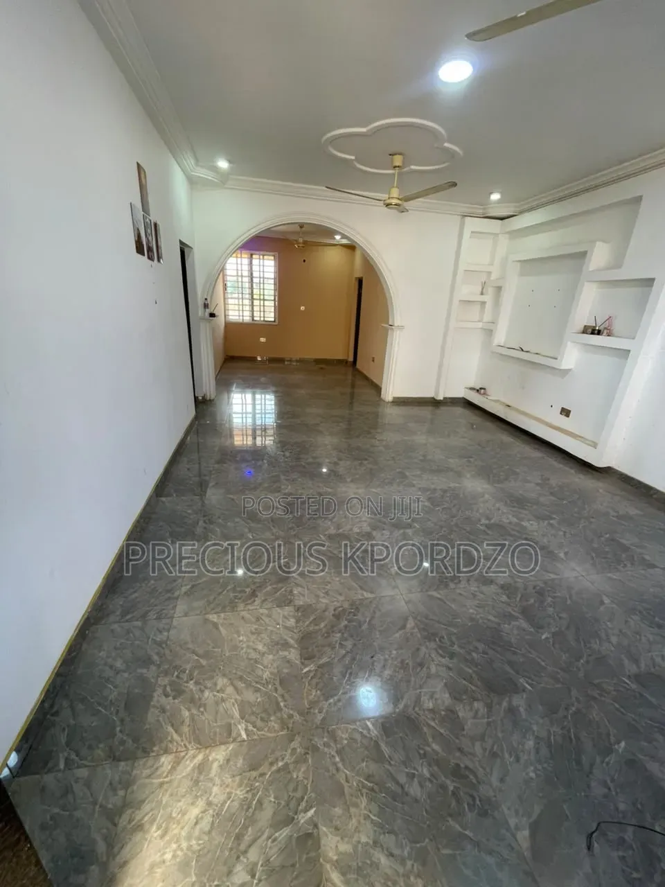 2bdrm Apartment in Ashiyie Adenta for rent in Adenta