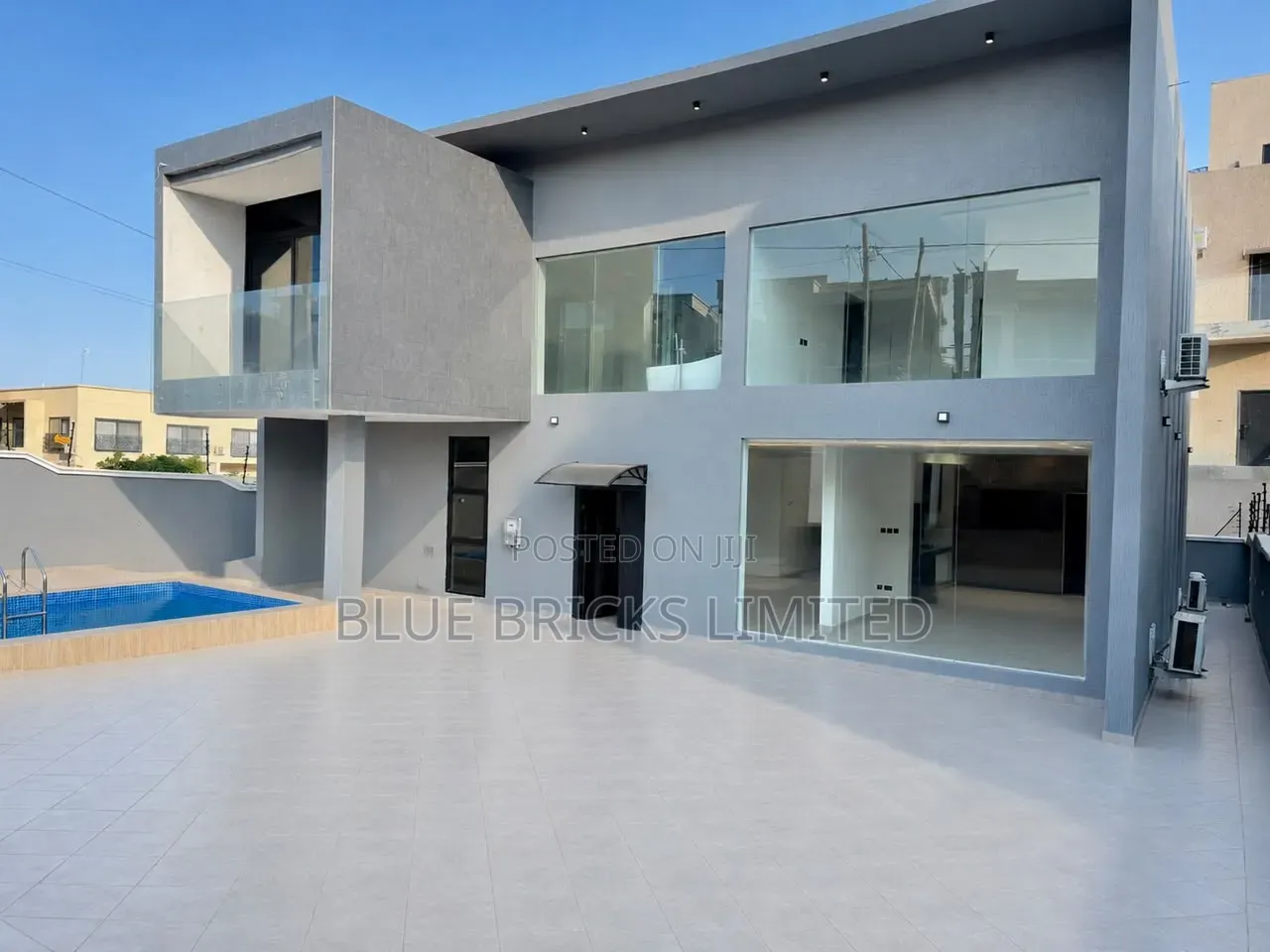 4bdrm House in Lakeside for sale in Lake Side Estate