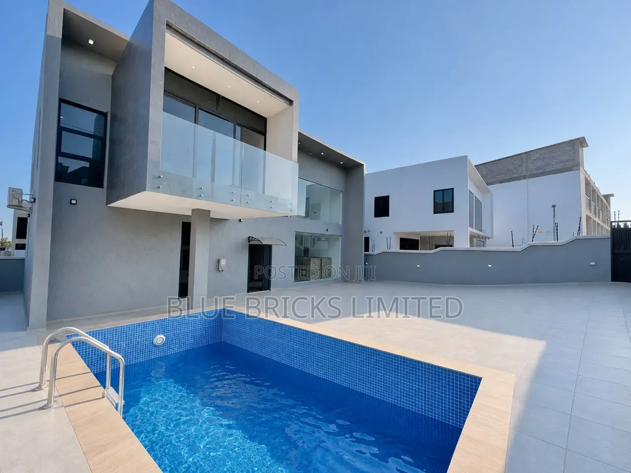 4bdrm House in Lakeside for sale in Lake Side Estate