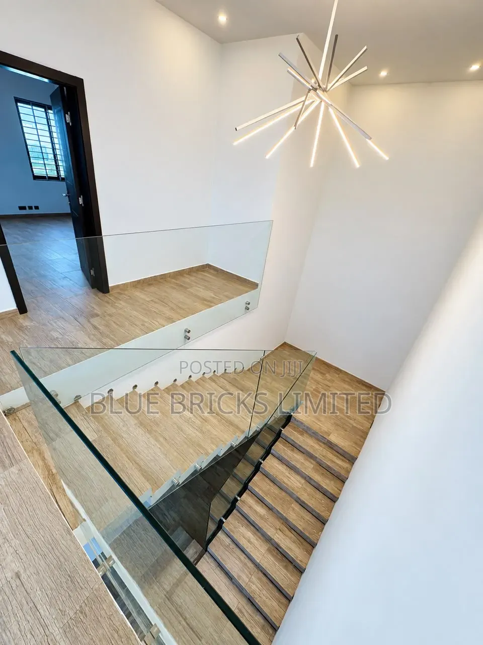 4bdrm House in Lakeside for sale in Lake Side Estate