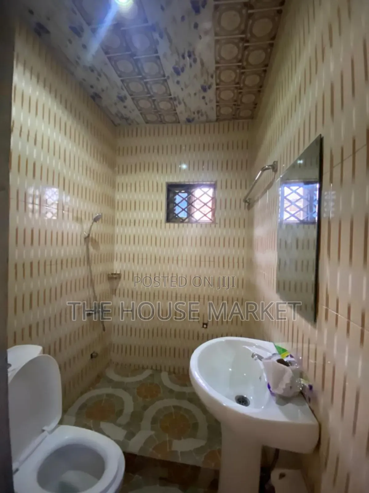 1bdrm House in New Road, Tarkwa Nsuaem for rent in Tarkwa Nsuaem