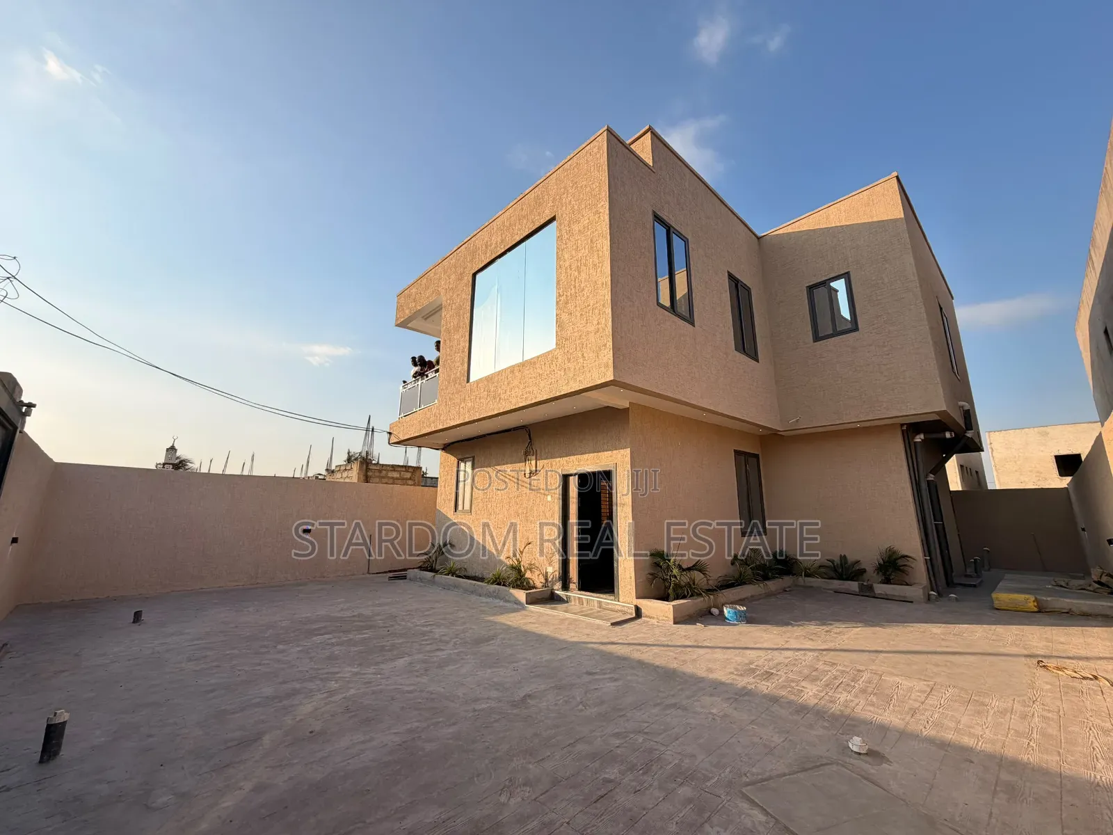 3bdrm Duplex in East Legon Hills for rent in Boundary Road Area