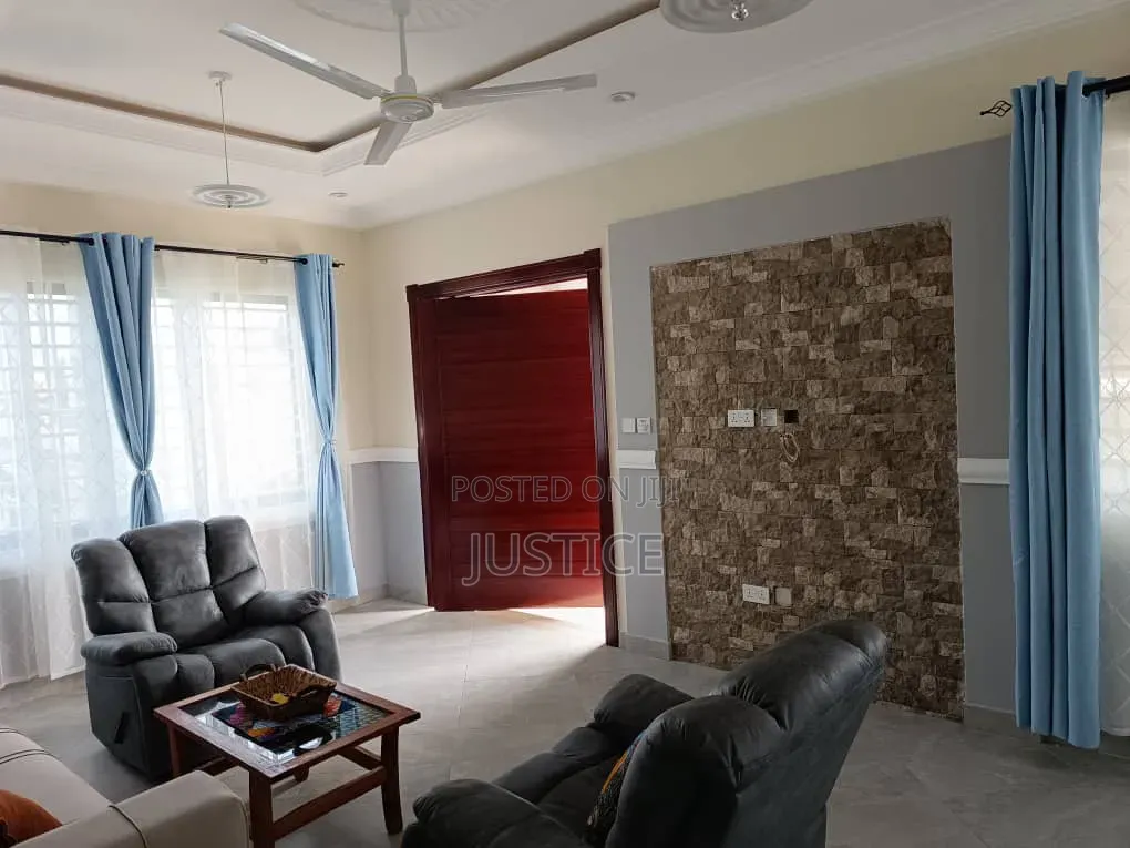 3bdrm Townhouse / Terrace in Tema Comm 12, Community 9 for rent in Community 9