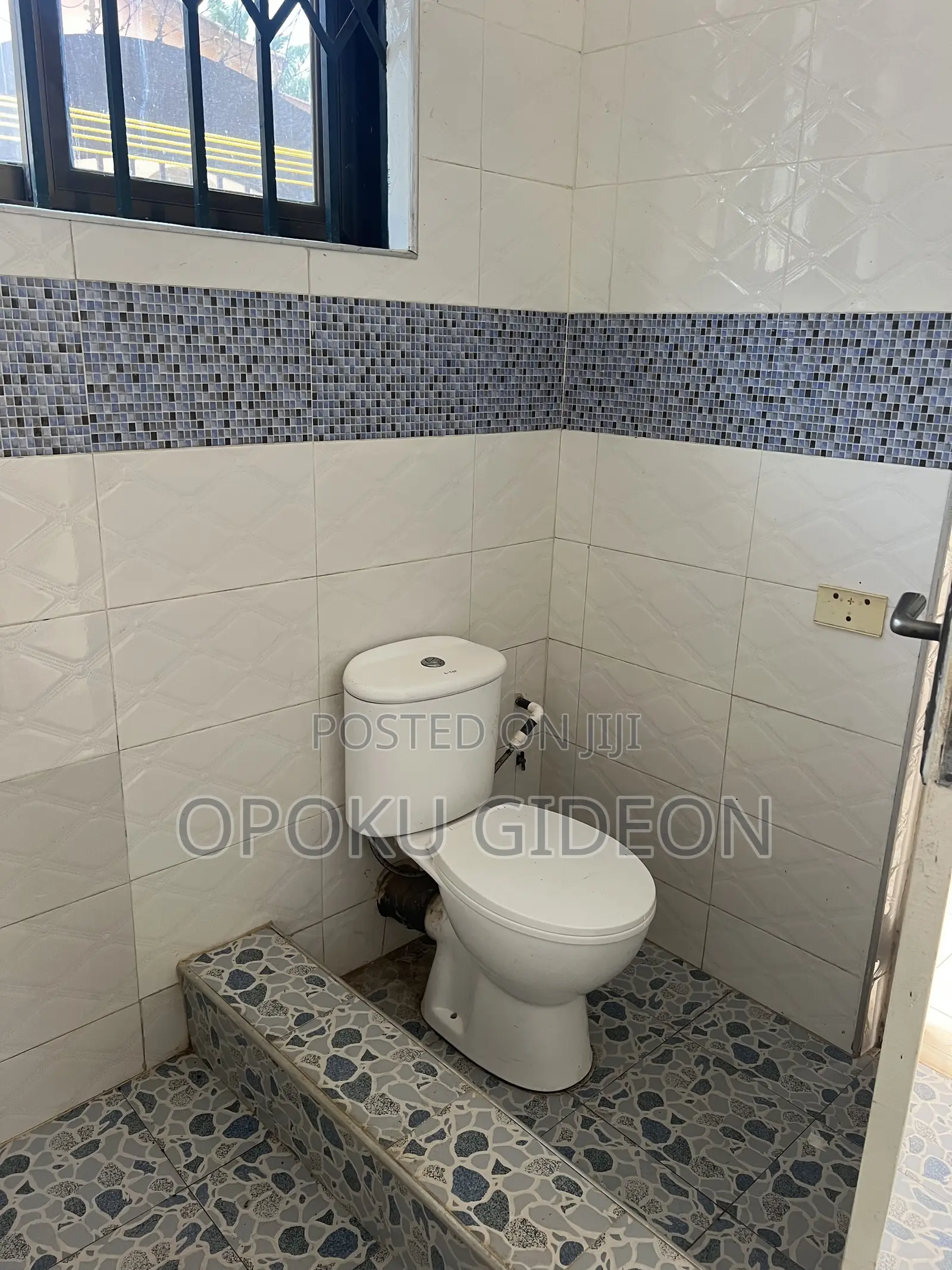 1bdrm Room & Parlour in Curve Kfc, Ablekuma for rent in Ablekuma