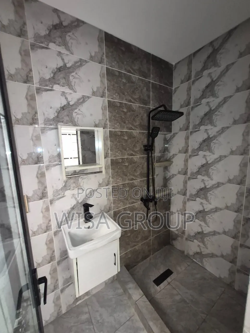 4bdrm Duplex in Wisa Group, Amasaman for rent in Amasaman