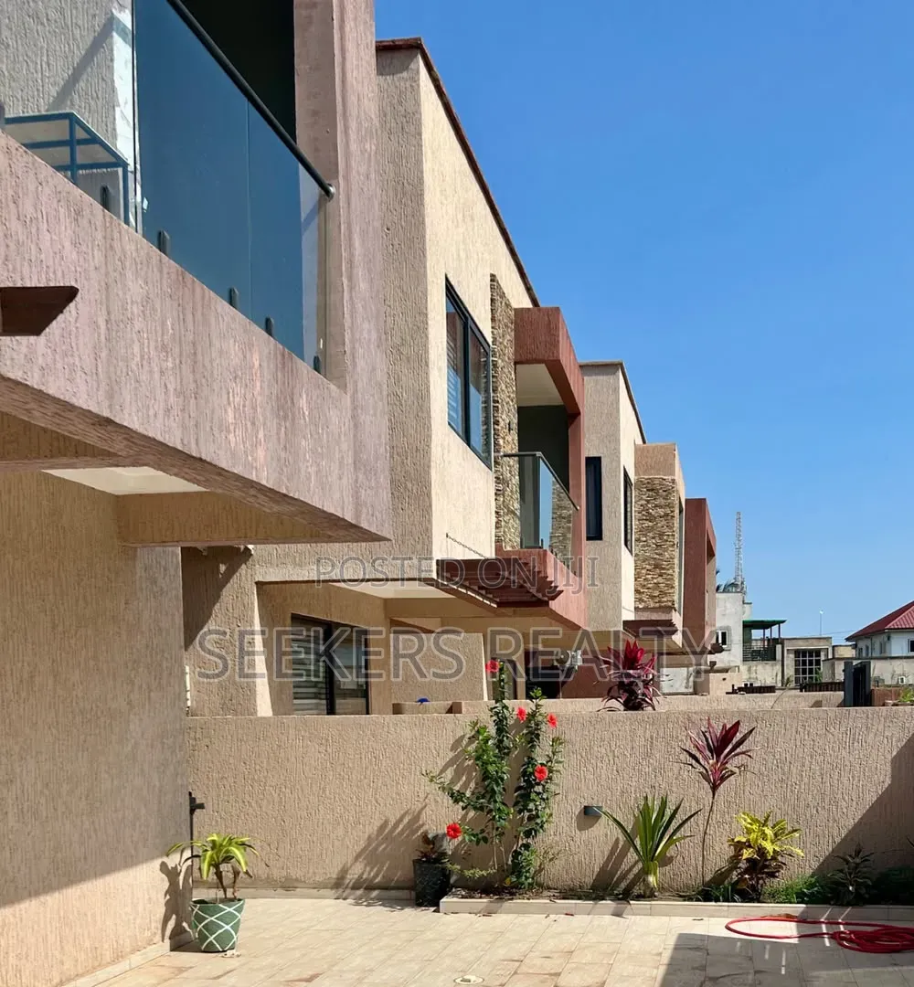 4bdrm House in Seekers Realty, Ghana Flag for rent in Ghana Flag