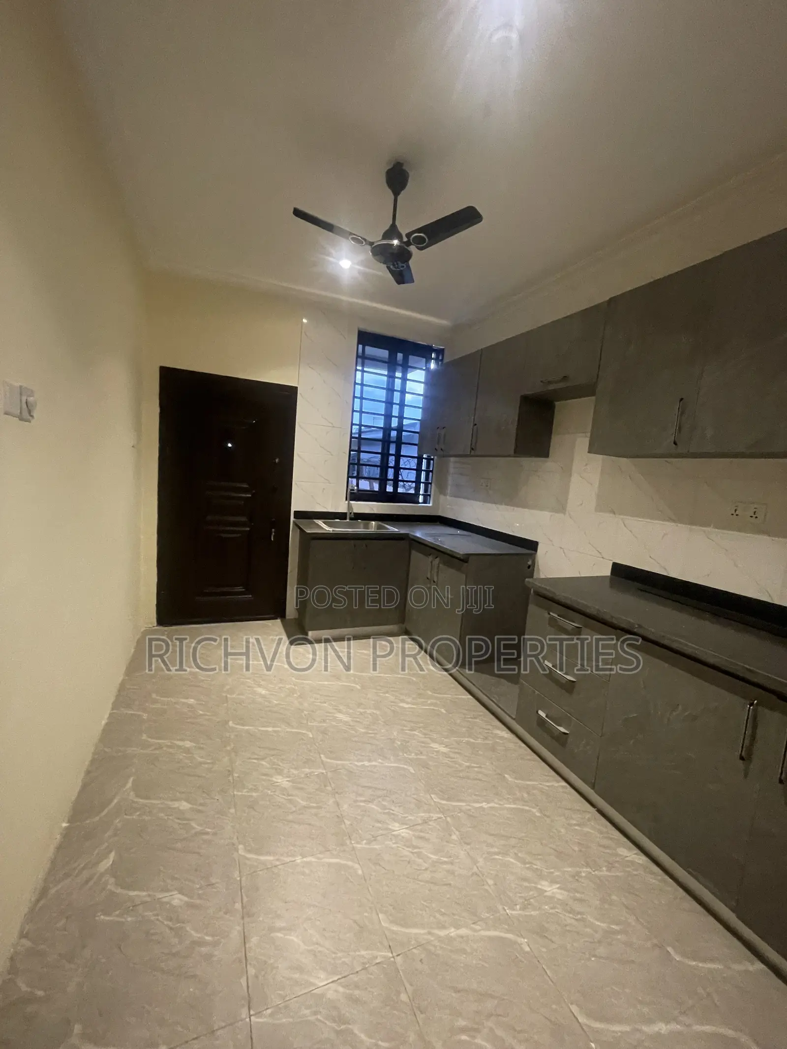 3bdrm Apartment in Richvon, Spintex for rent in Spintex