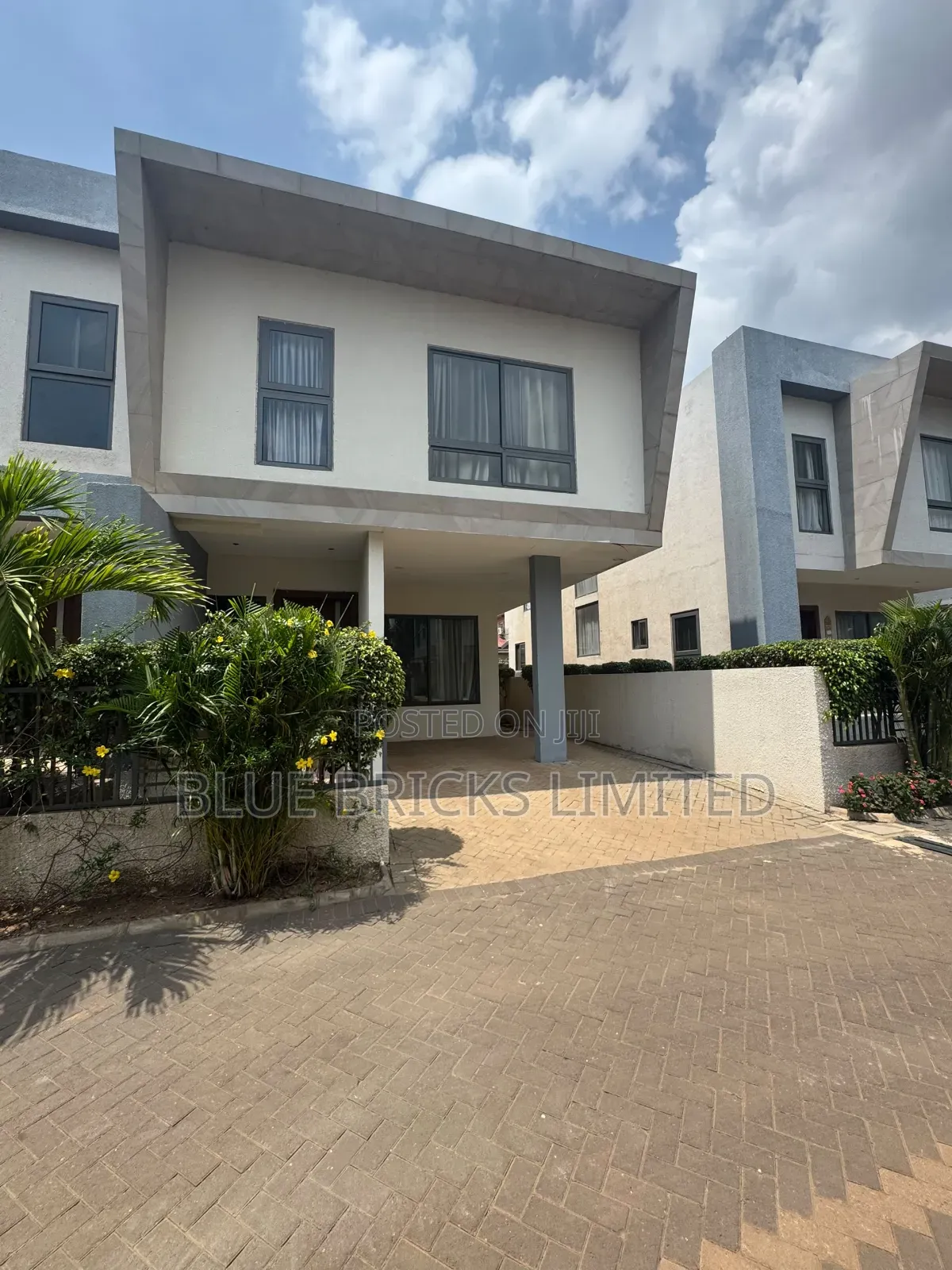 Furnished 3bdrm Townhouse / Terrace in Adjiringanor, Otano for rent in Otano