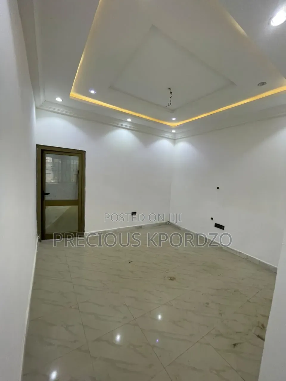 1bdrm Room & Parlour in Lakeside Estate for rent in Lake Side Estate