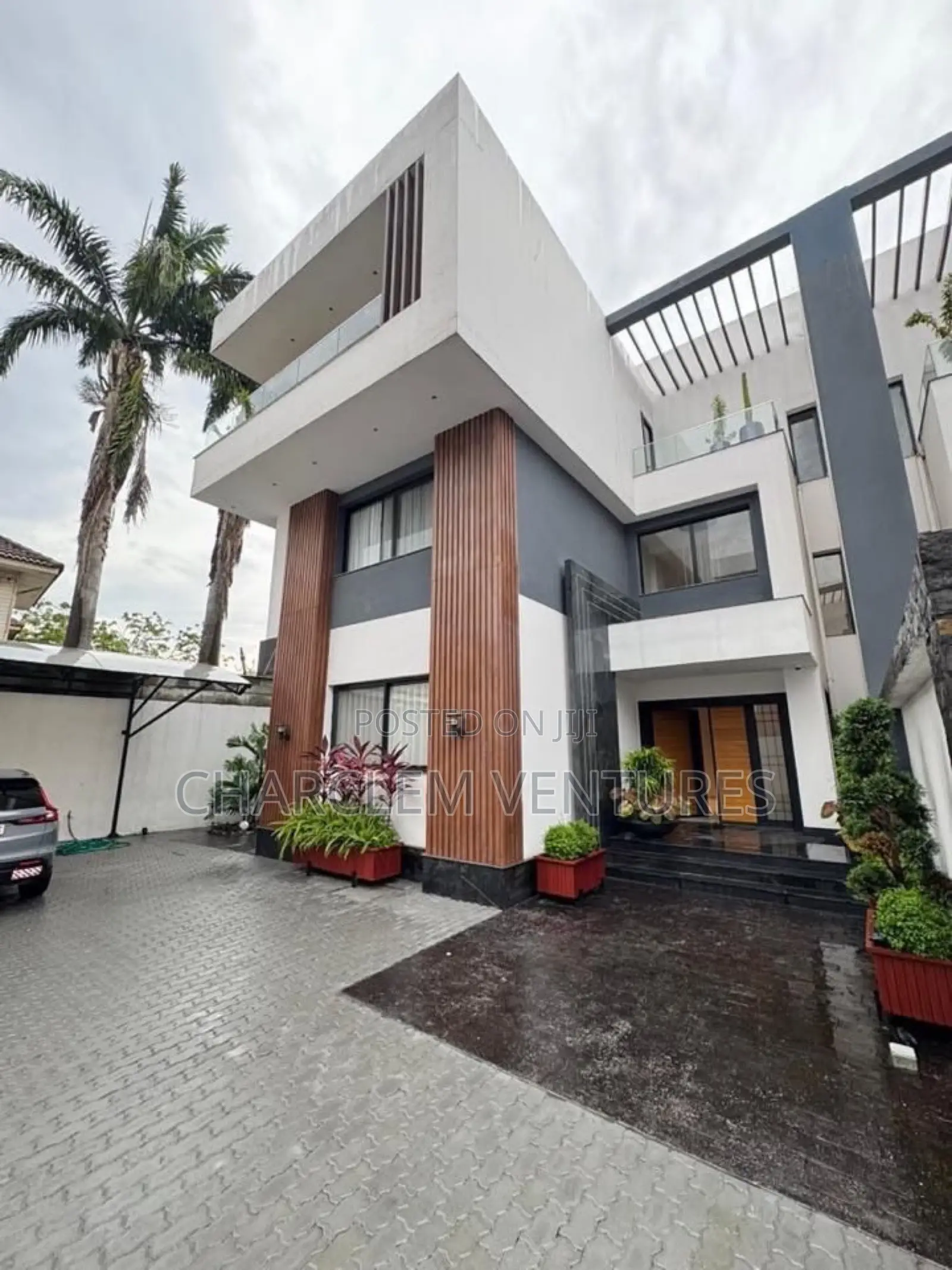 5bdrm Villa in Charclem Ventures, Cantonments for rent in Cantonments