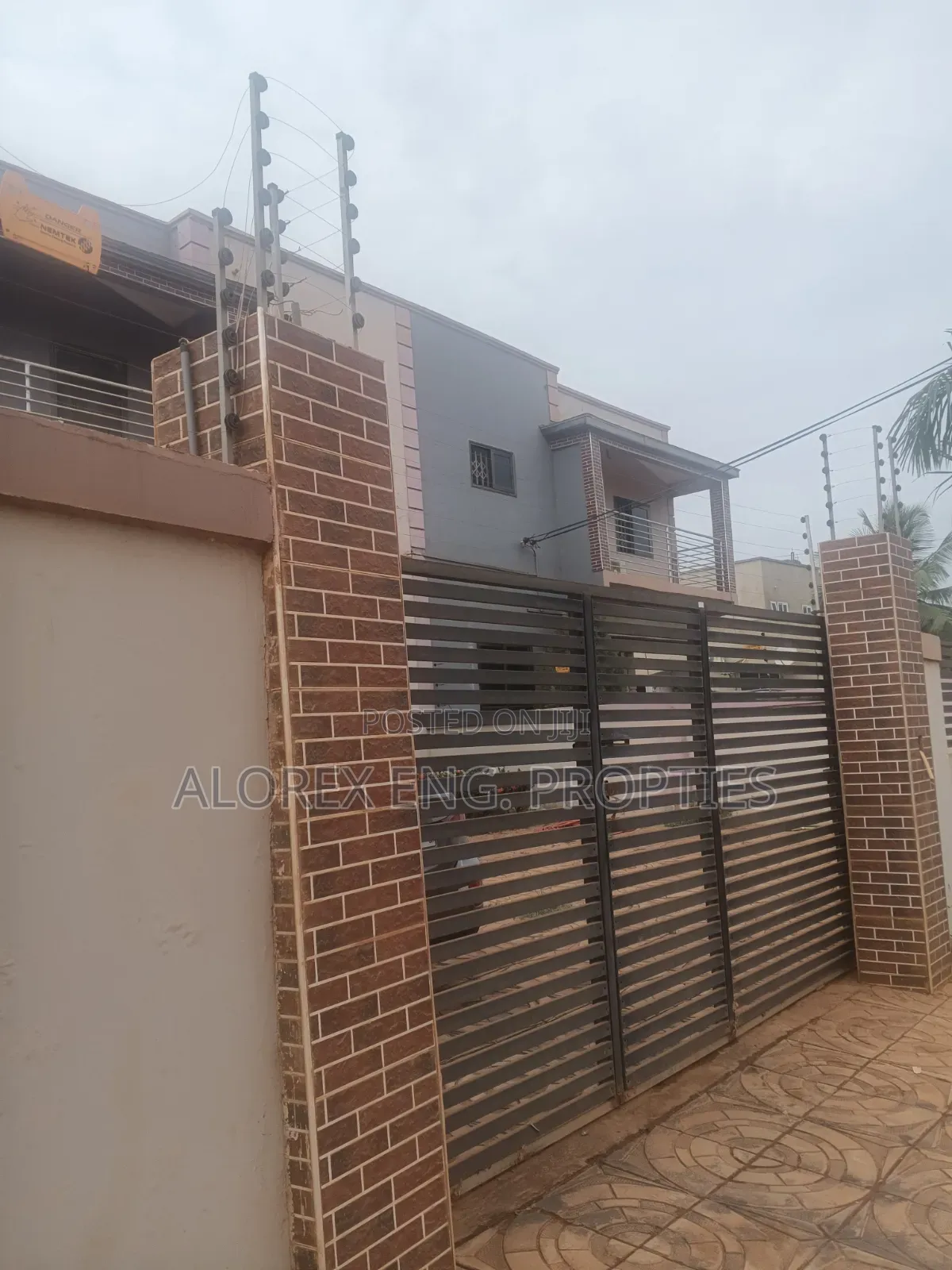 3bdrm Duplex in Executive, Ghana Flag for rent in Ghana Flag