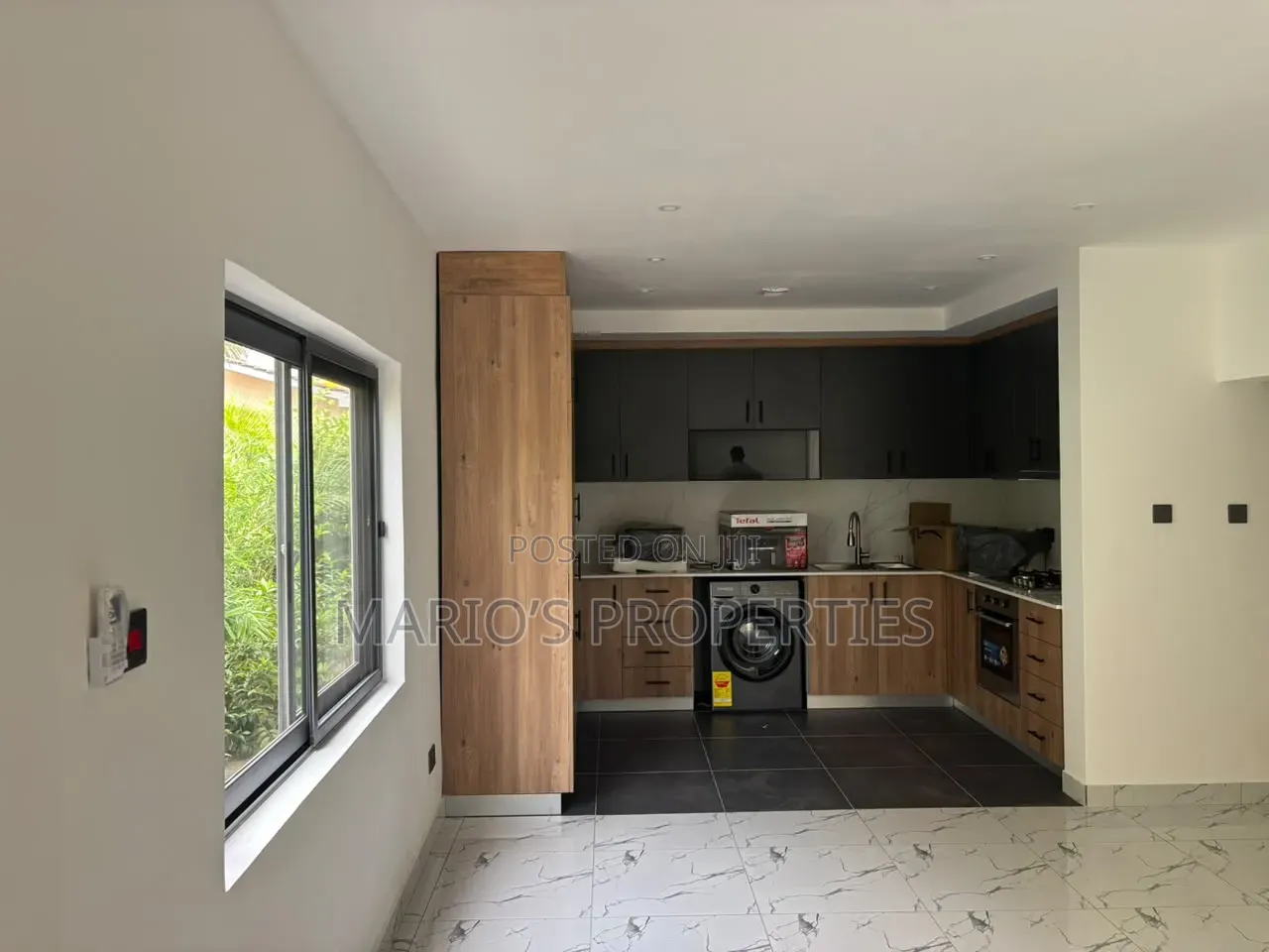 1bdrm Apartment in Marios Properties, A&C Mall Area for rent in A&C Mall Area