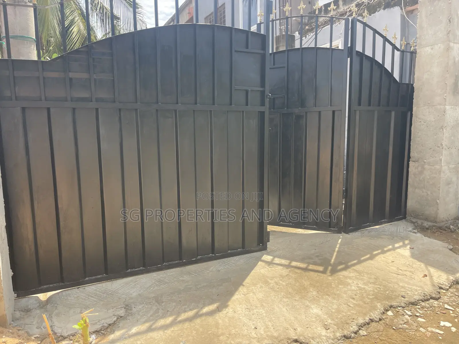 1bdrm Apartment in Batsonaa, Baatsona Total for rent in Baatsona Total