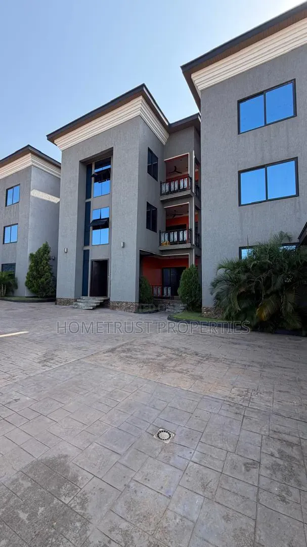 3bdrm Apartment in Achimota Tantra, Unity Closed for rent in Unity Closed