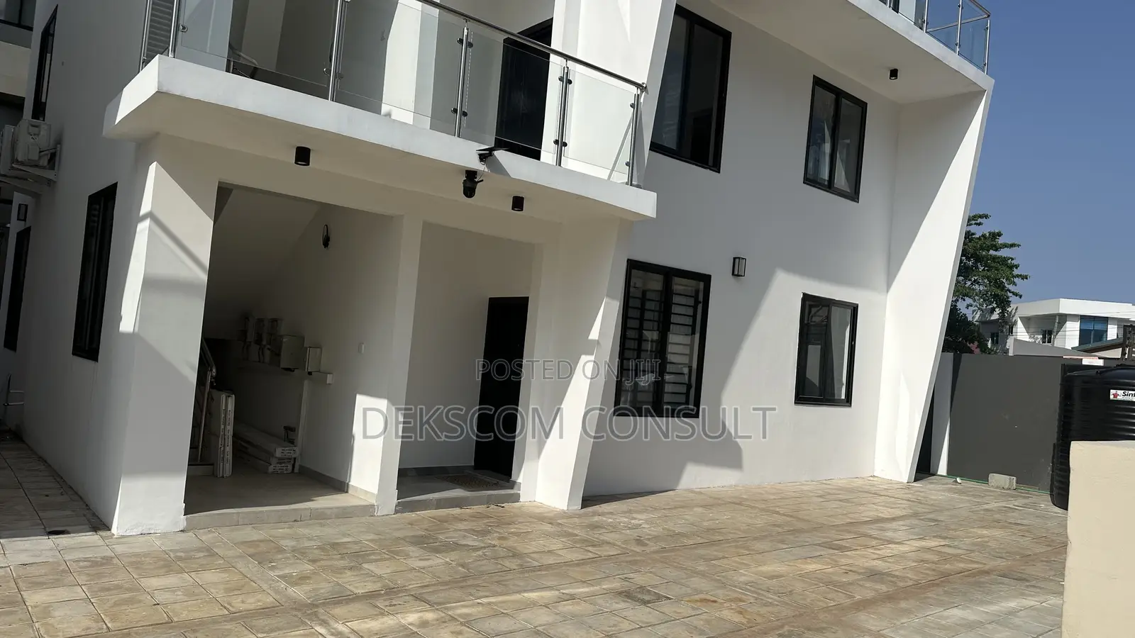 2bdrm Apartment in Labone for rent in Labone