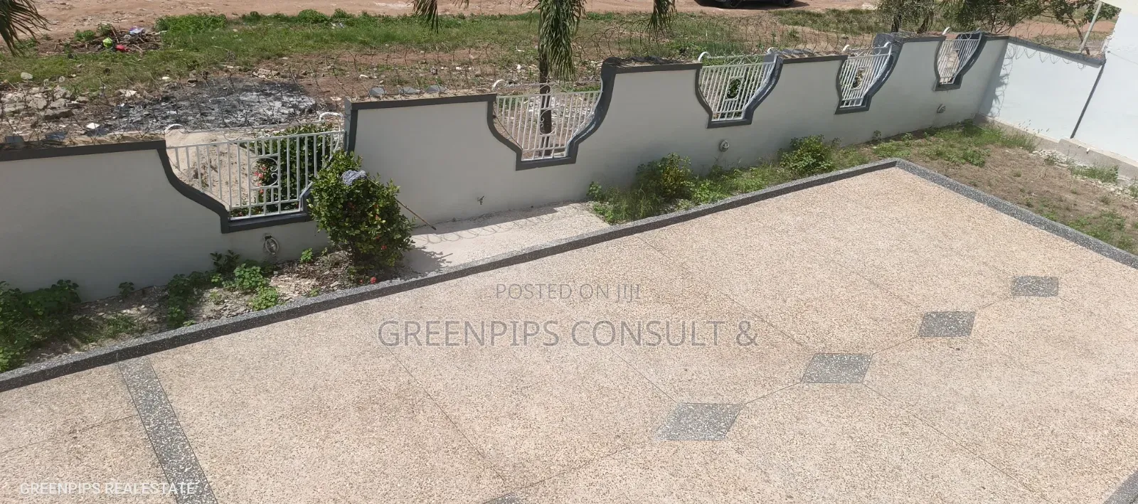 8bdrm House in Krapa, Kumasi Metropolitan for sale in Kumasi Metropolitan