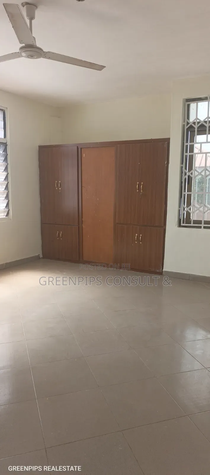 8bdrm House in Krapa, Kumasi Metropolitan for sale in Kumasi Metropolitan