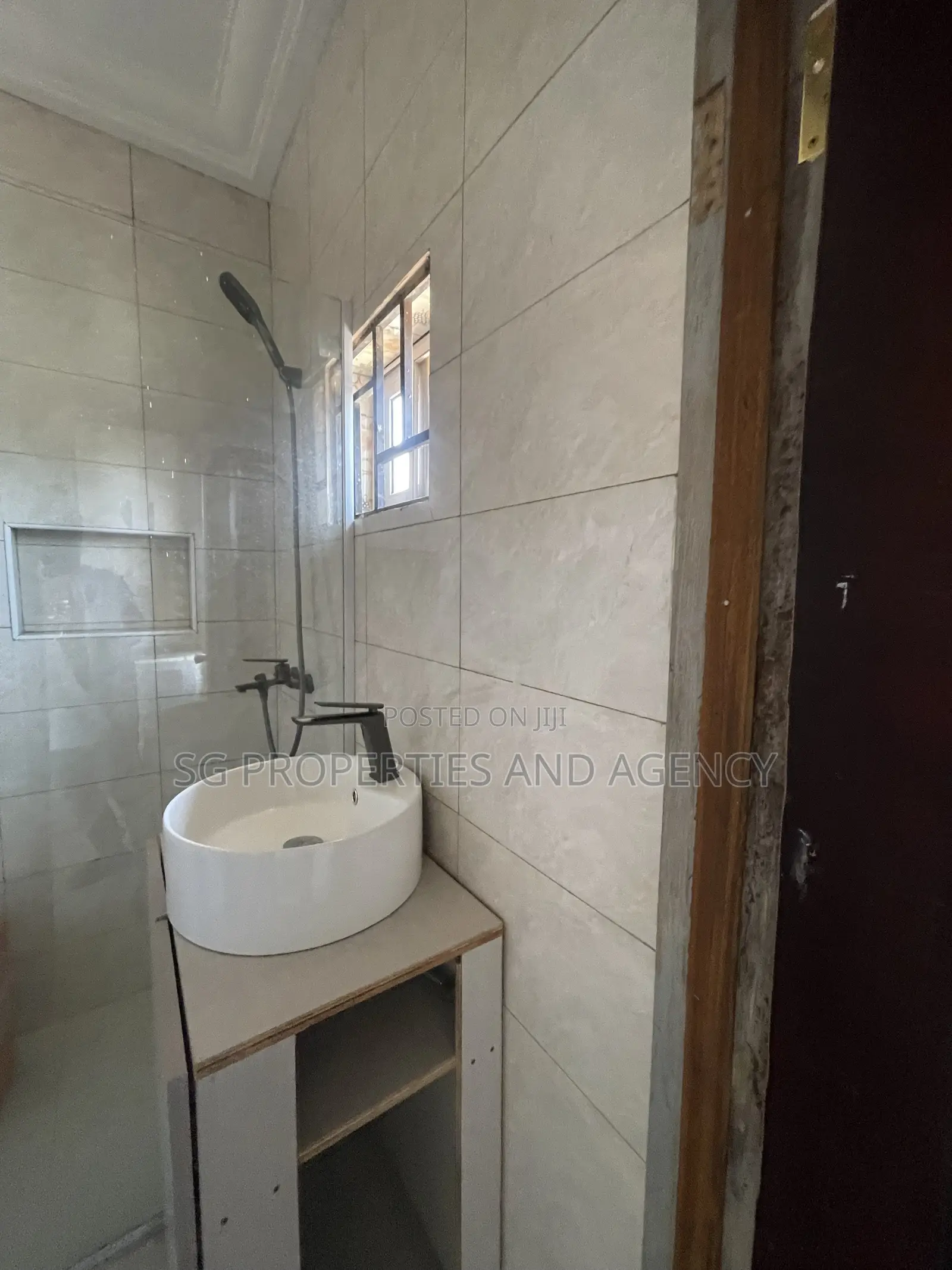 1bdrm Apartment in Adjiringanor, A&C Mall Area for rent in A&C Mall Area