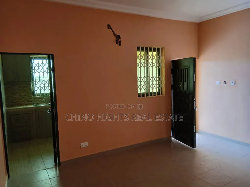1bdrm Apartment in Tarazo Junction, Community 25 for rent in Community 25