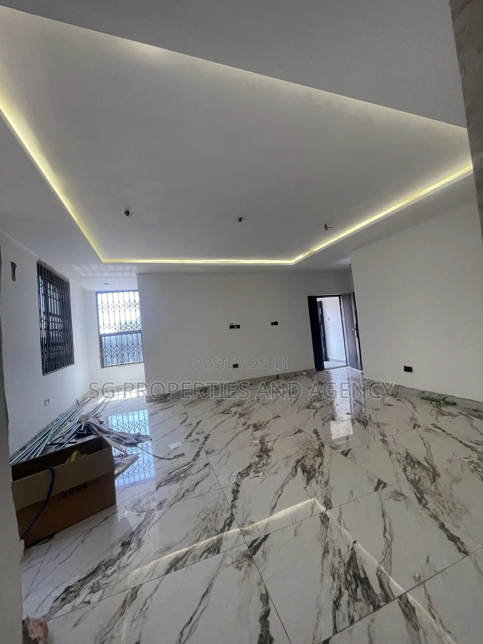 3bdrm Apartment in Lashibi, Sakumono for rent in Sakumono