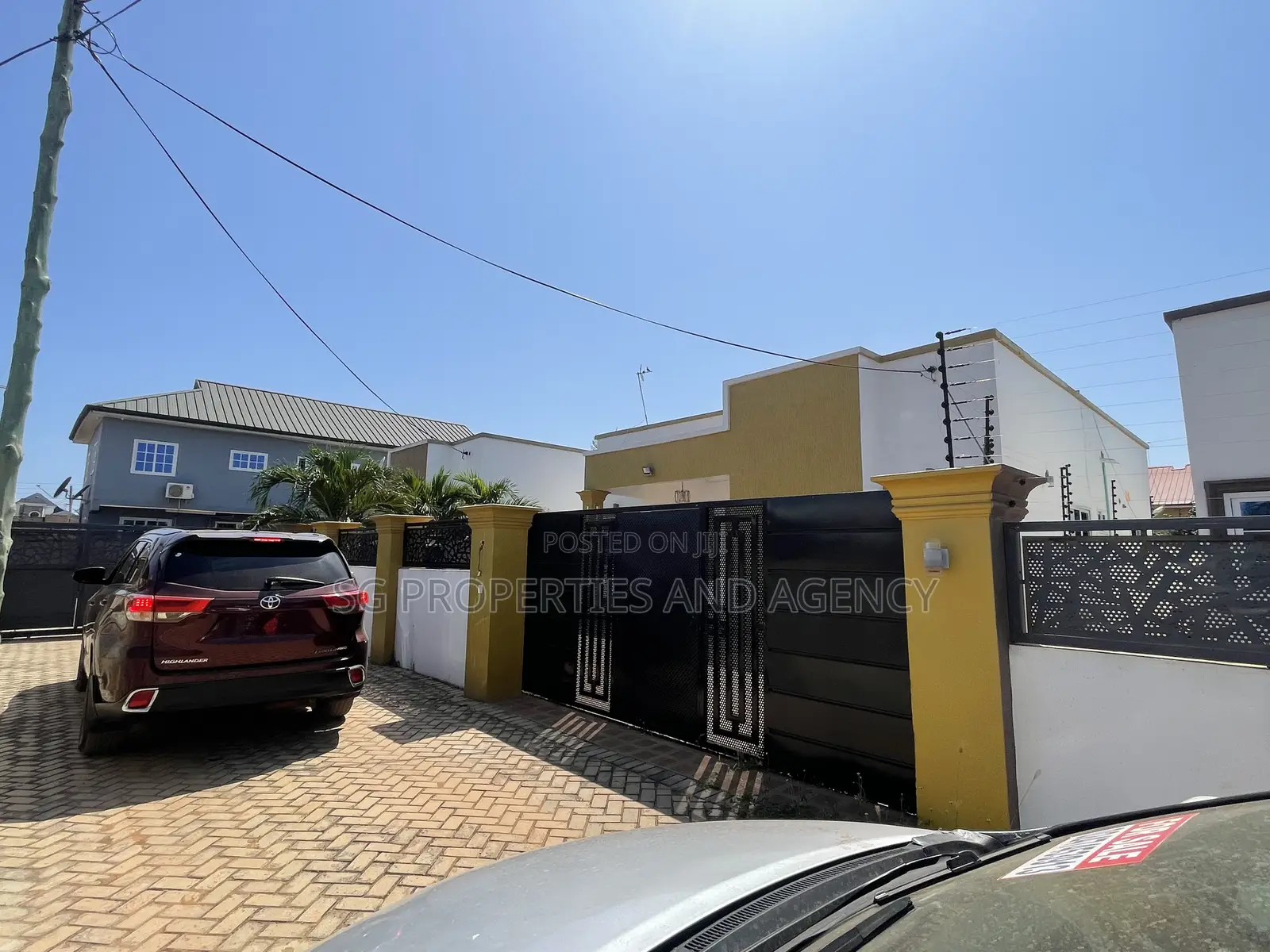 3bdrm House in Kfc, Baatsona Total for rent in Baatsona Total