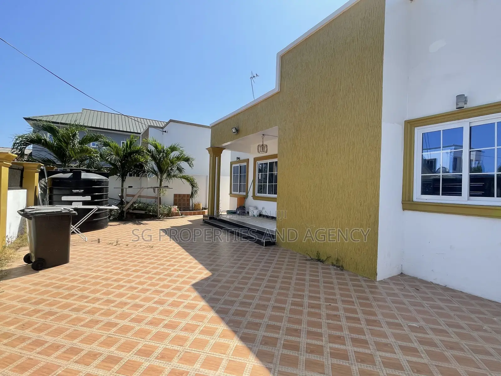 3bdrm House in Kfc, Baatsona Total for rent in Baatsona Total