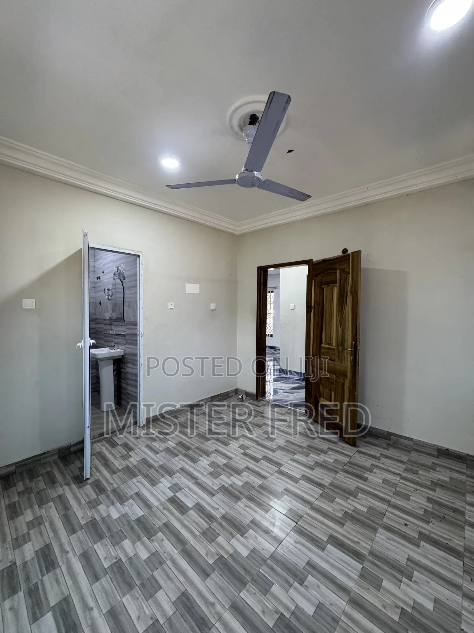 2bdrm Apartment in Westhills Mall Area, Weija for rent in Weija