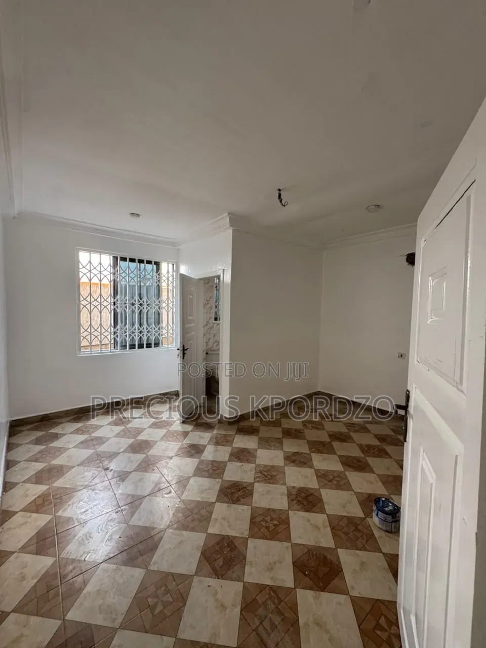 1bdrm Room & Parlour in Lakeside Estate for rent in Lake Side Estate