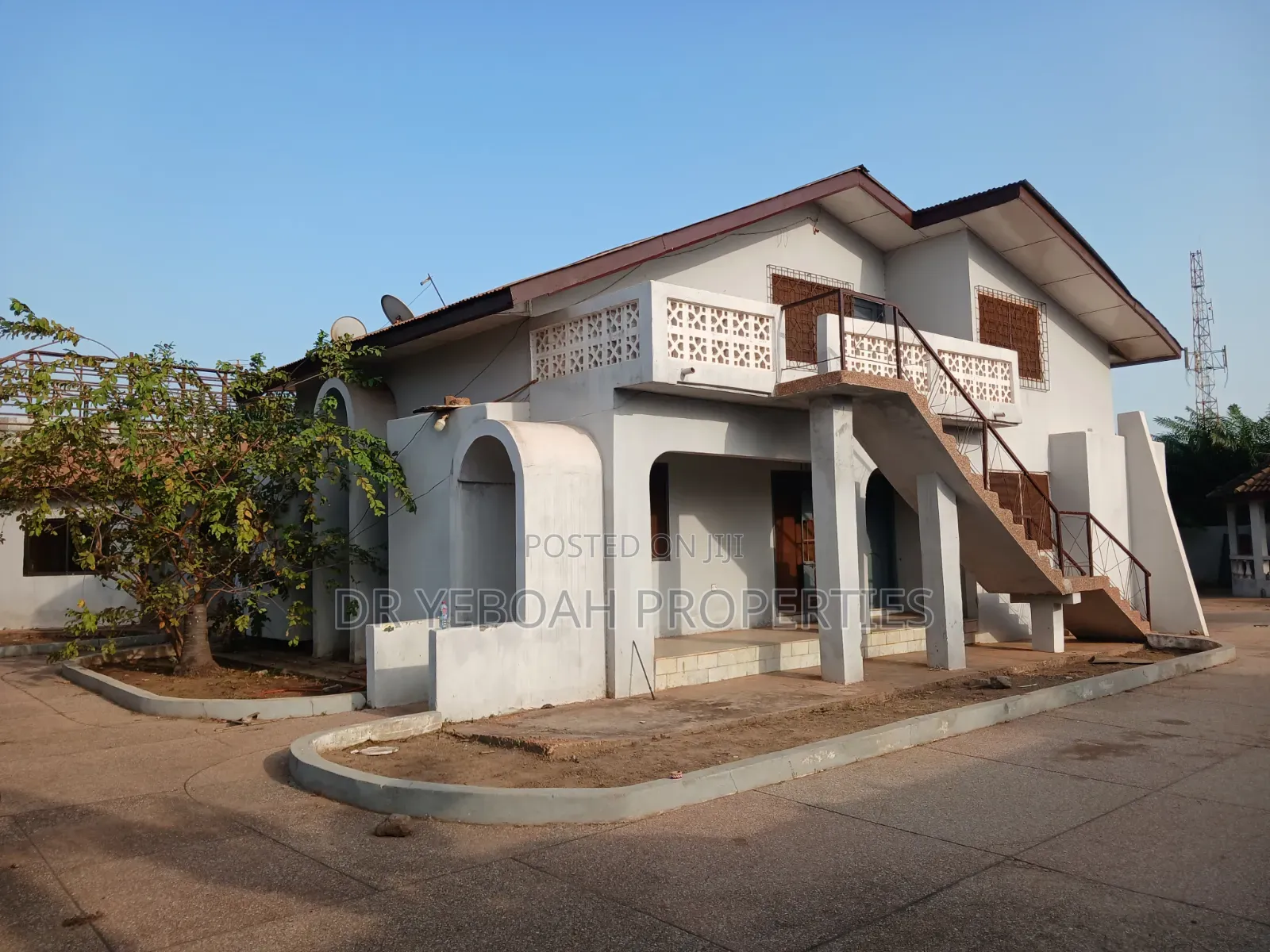 5bdrm Bungalow in Spintex 5 Bedrooms, Baatsona Total for rent in Baatsona Total