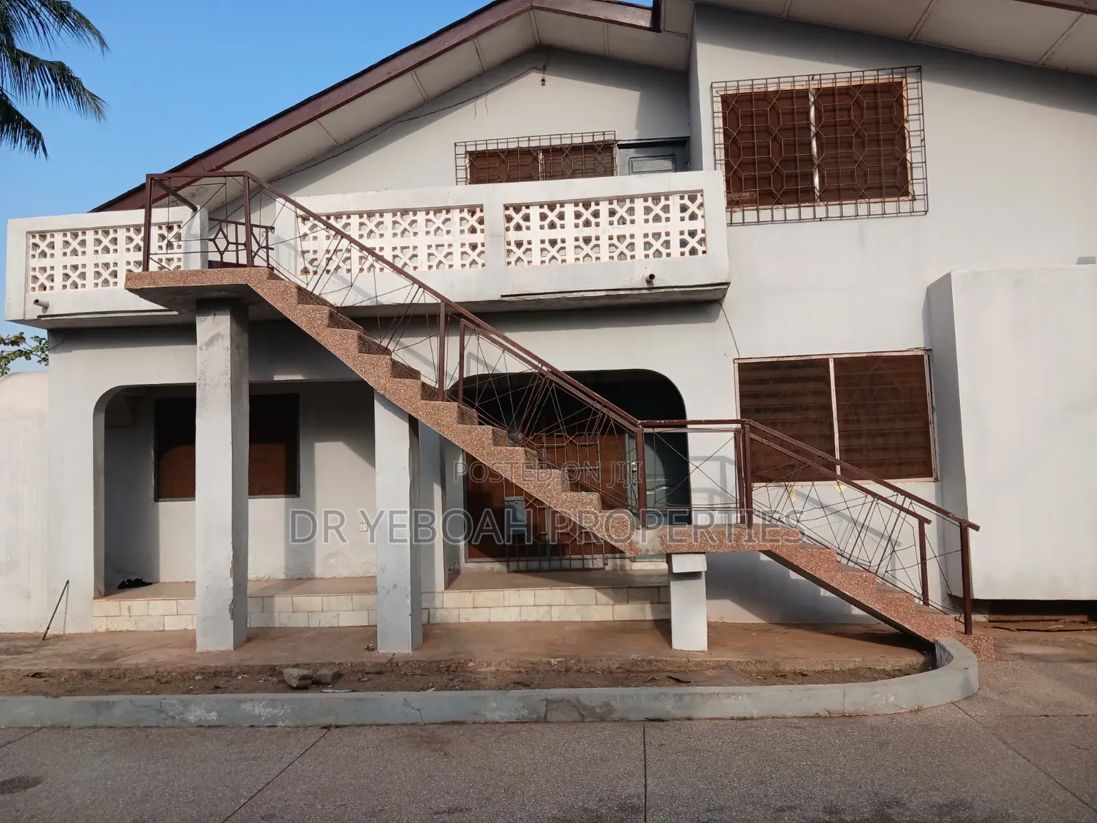5bdrm Bungalow in Spintex 5 Bedrooms, Baatsona Total for rent in Baatsona Total