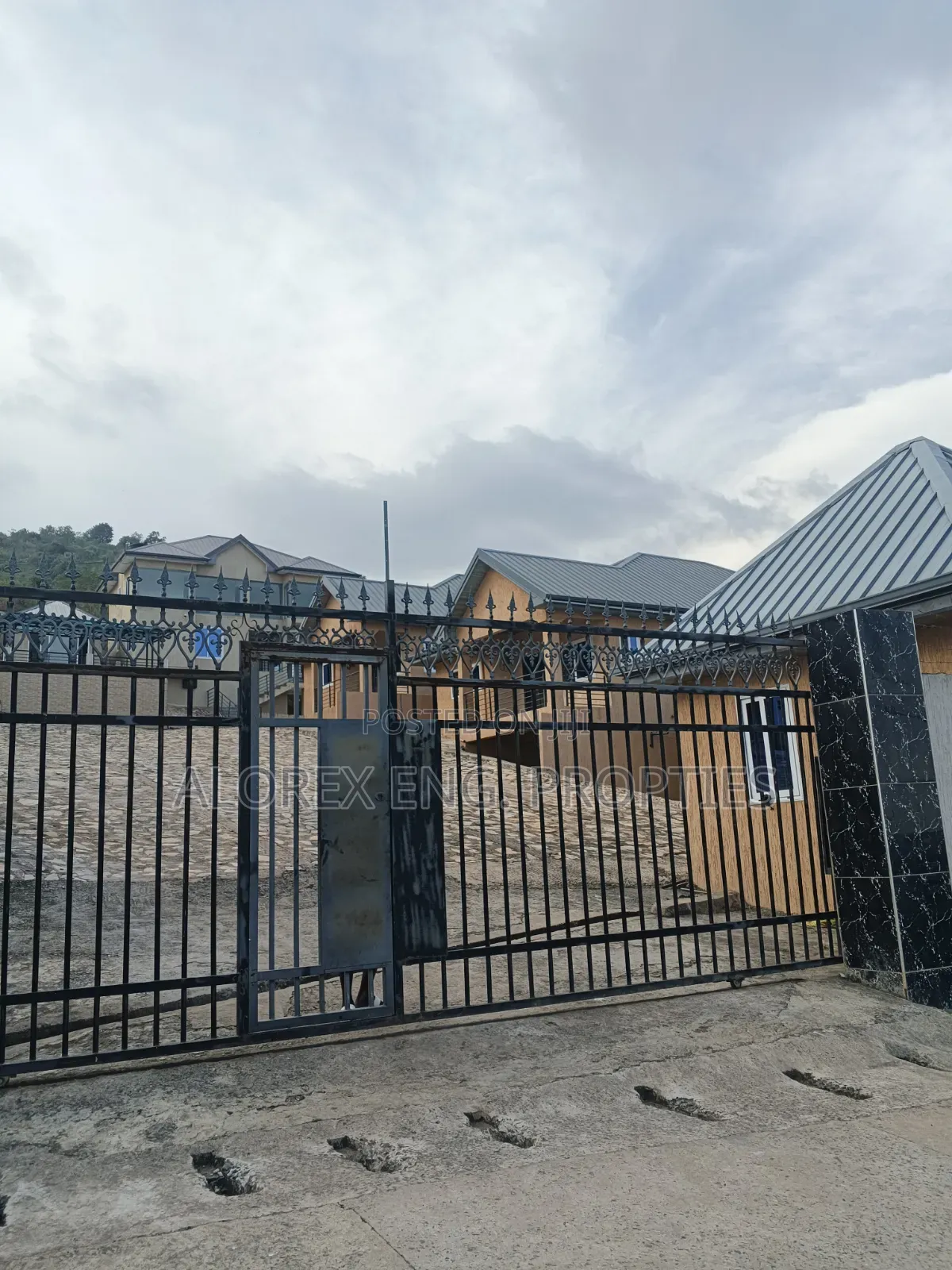 2bdrm House in Oyarifa, Ghana Flag for rent in Ghana Flag