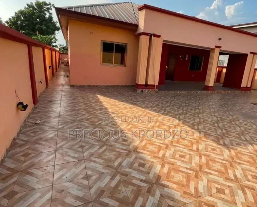3bdrm House in Lakeside Estate for rent in Lake Side Estate