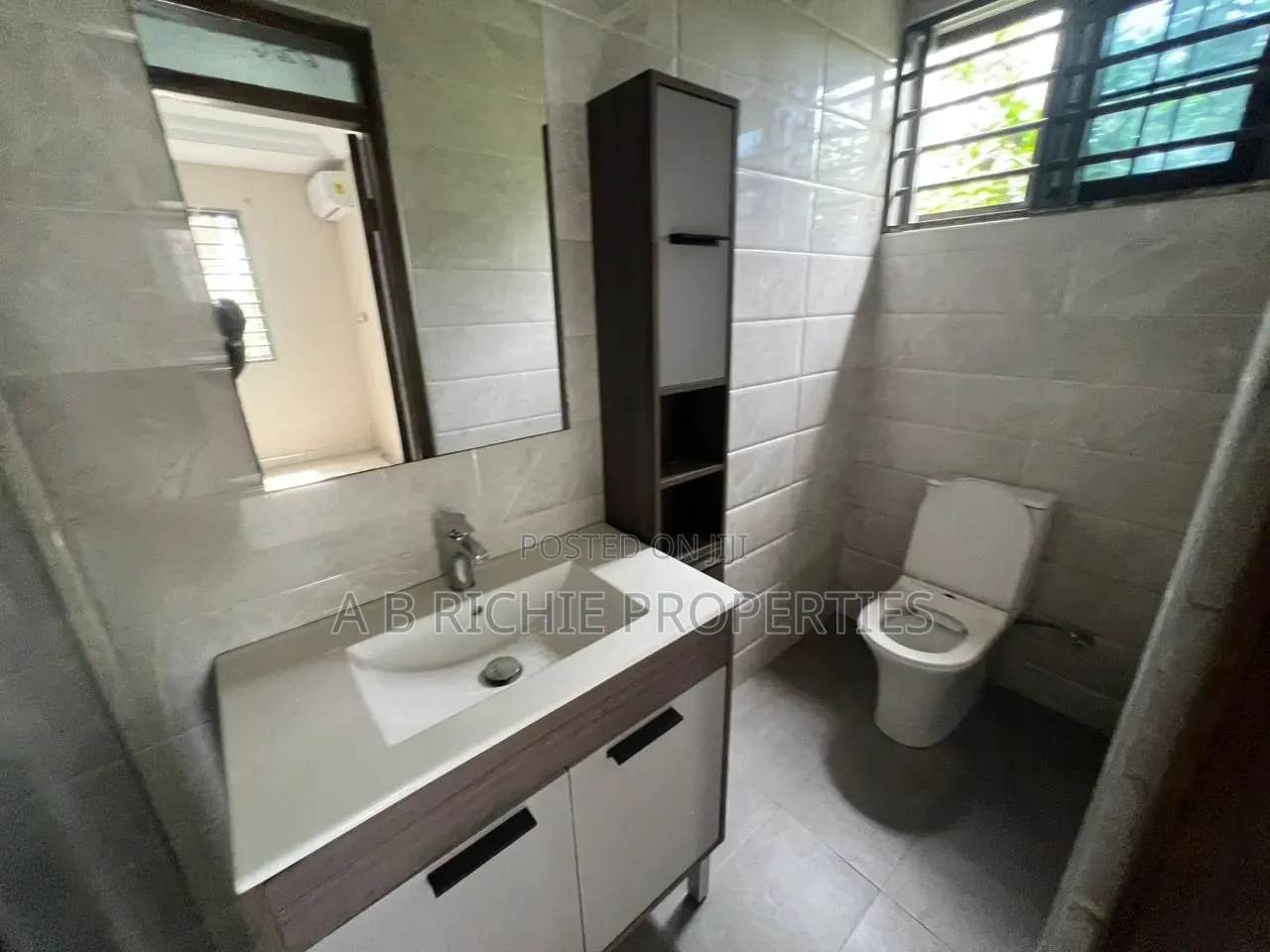 3bdrm House in Ab Richie Properties, School Area for rent in School Area