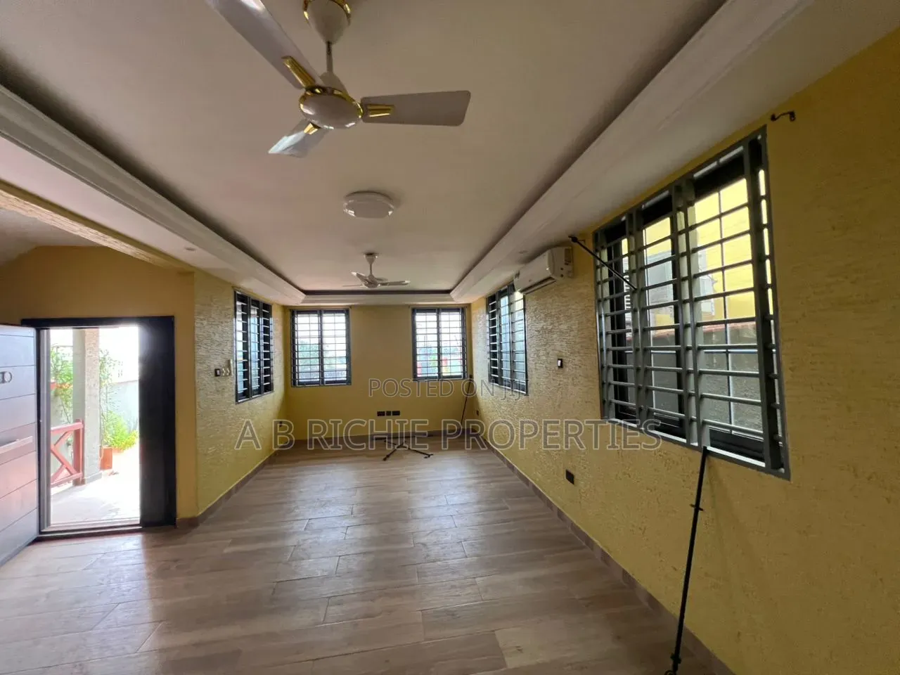 3bdrm House in Ab Richie Properties, School Area for rent in School Area