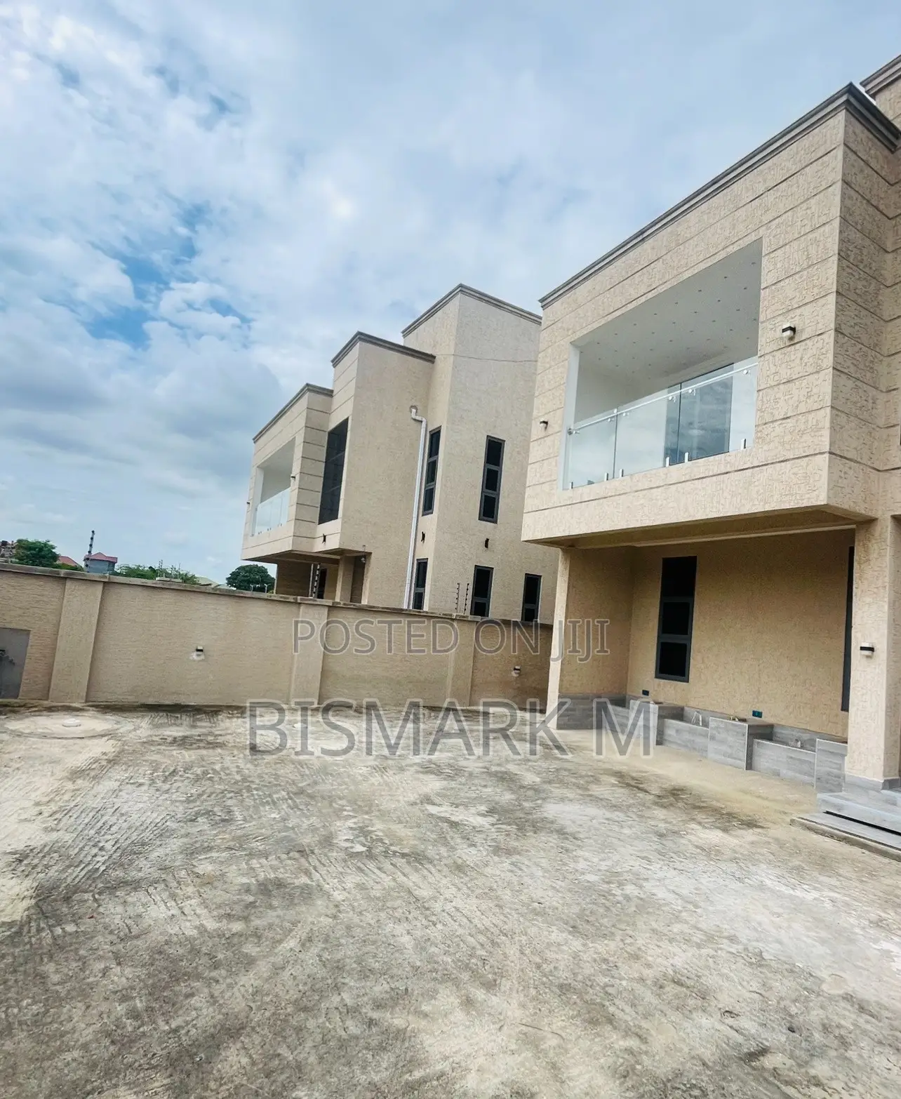 4bdrm House in East Legon for sale in East Legon