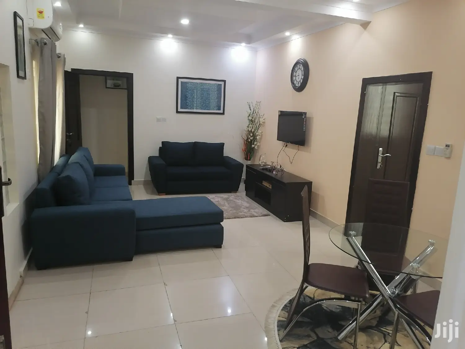 Furnished 2bdrm Block of Flats in Seekers Realty, Coffee Shop Area in Coffee Shop Area