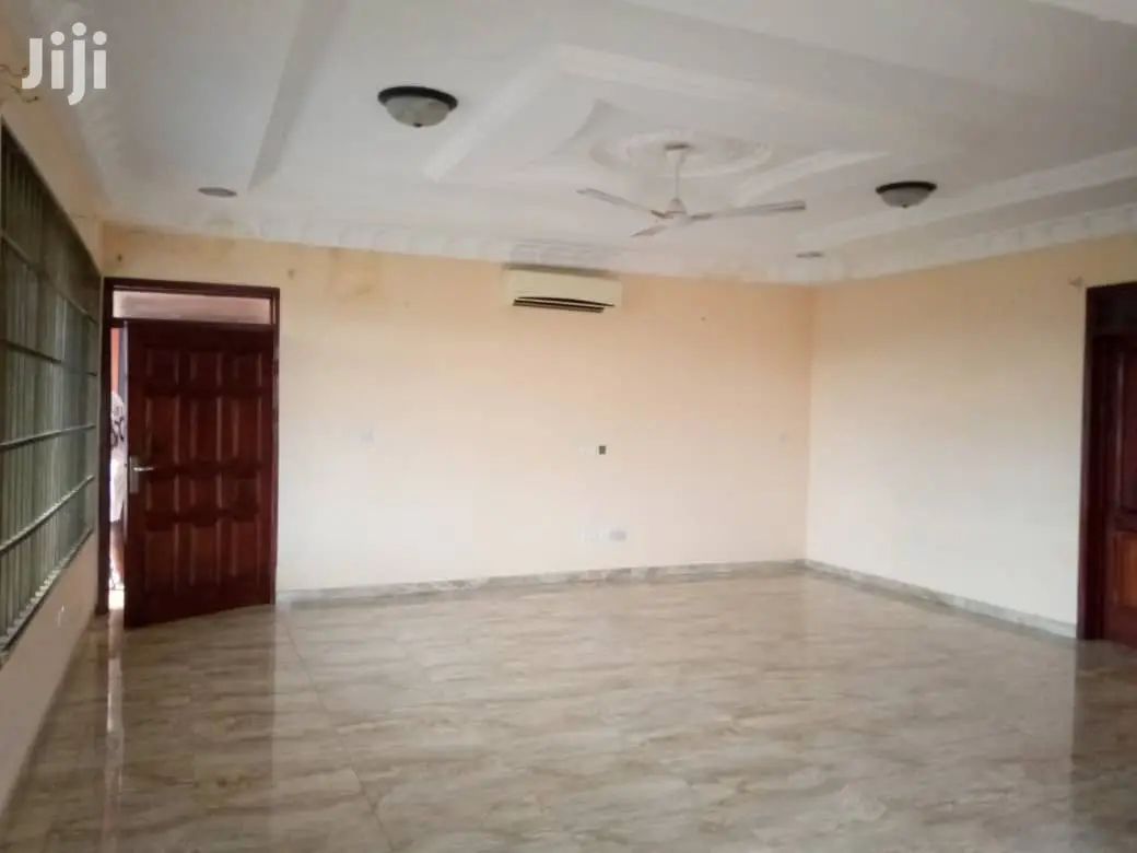 2bdrm Apartment in Kotobabi for rent in Kotobabi