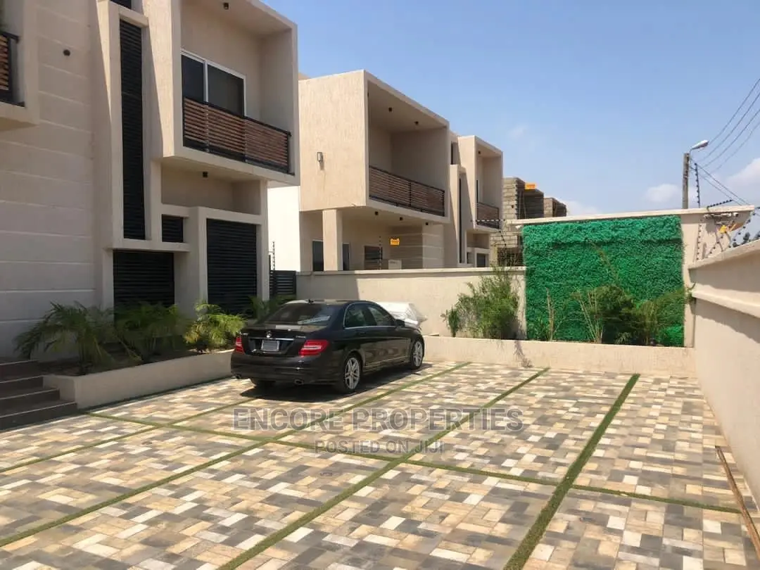 Furnished 4bdrm House in East Legon for sale in East Legon
