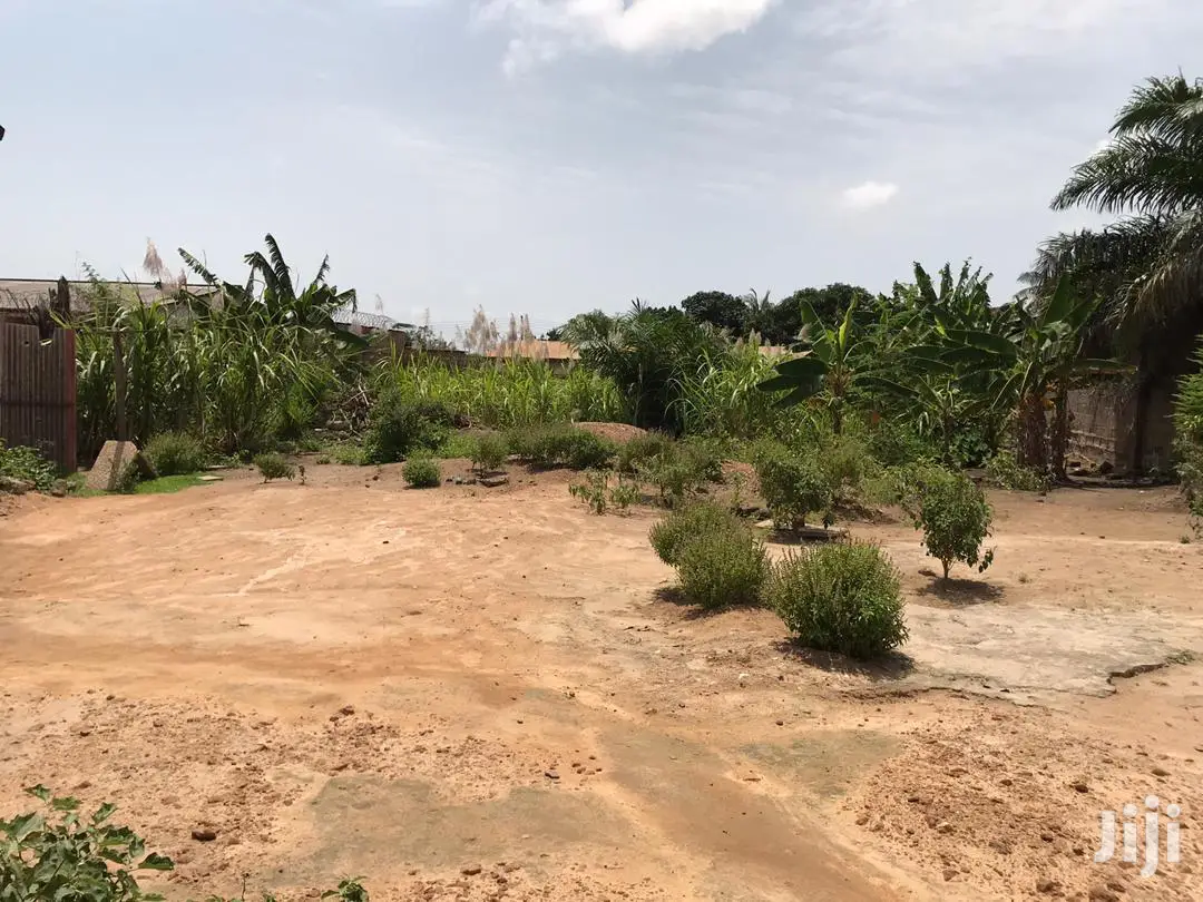 Half Plot for Sale at Sakumono in Tema Metropolitan