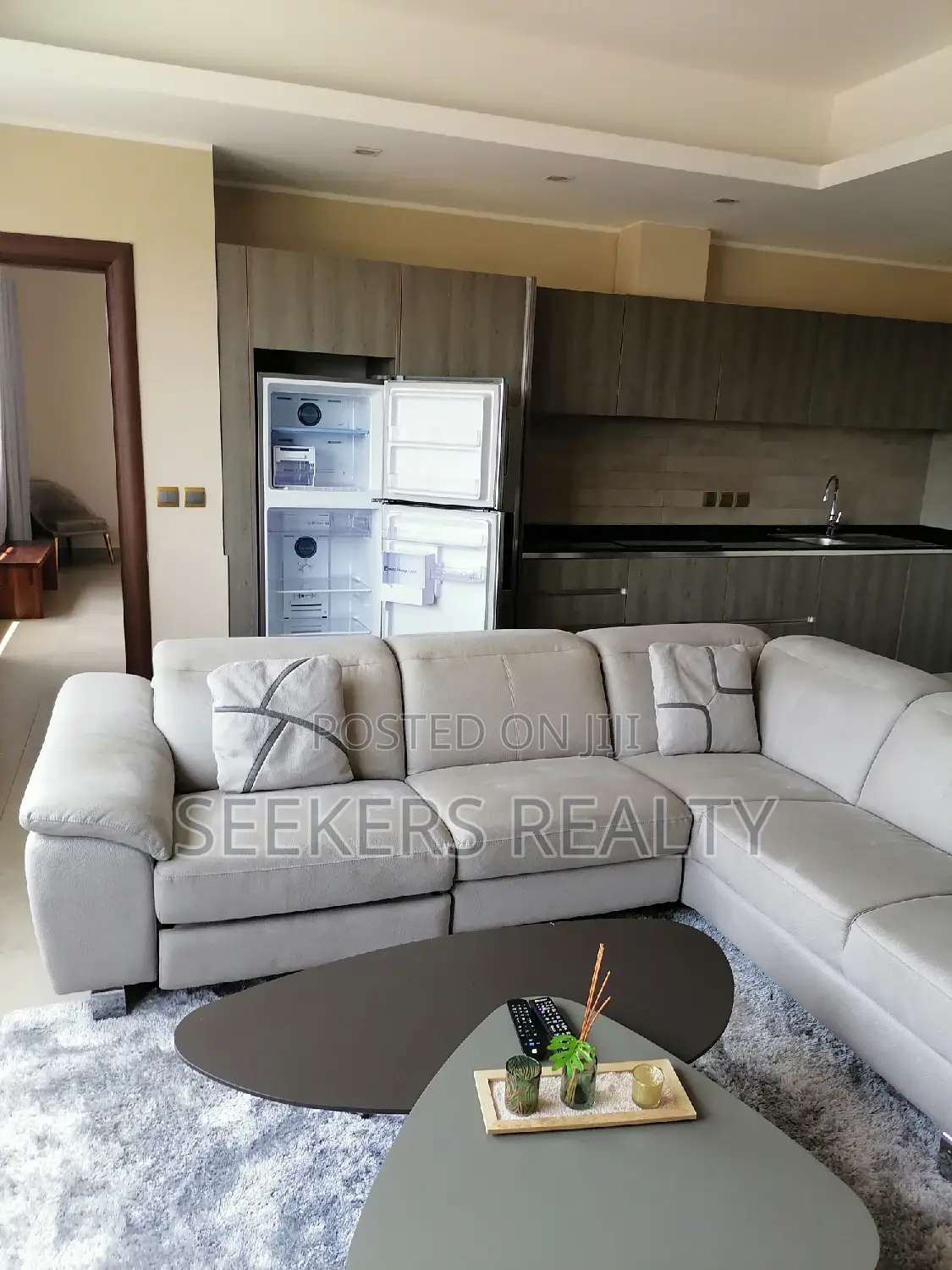 Furnished 2bdrm Penthouse in Seekers Realty, Osu for rent in Osu