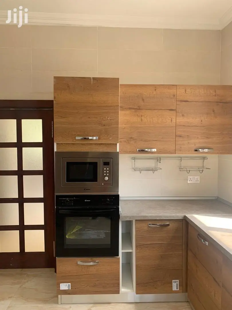 Executives 4 Bedrooms House For Sale in Tema Metropolitan