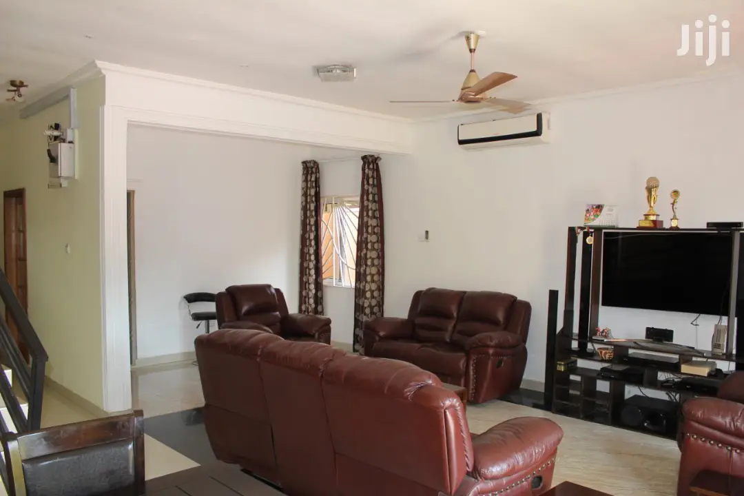 Executives 4 Bedrooms House For Sale in Tema Metropolitan