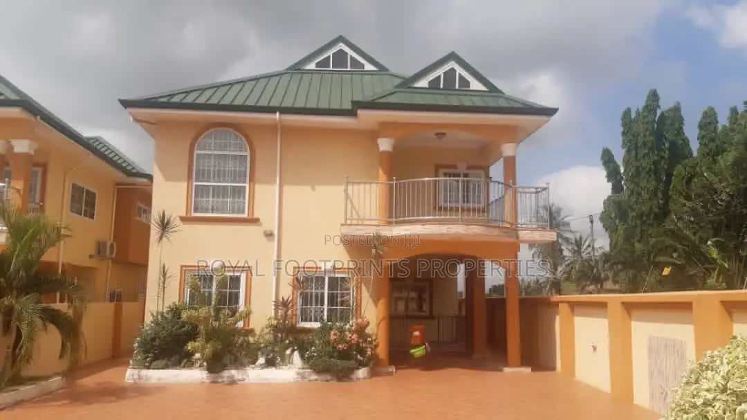 5bdrm House in Agbogba for sale in Agbogba