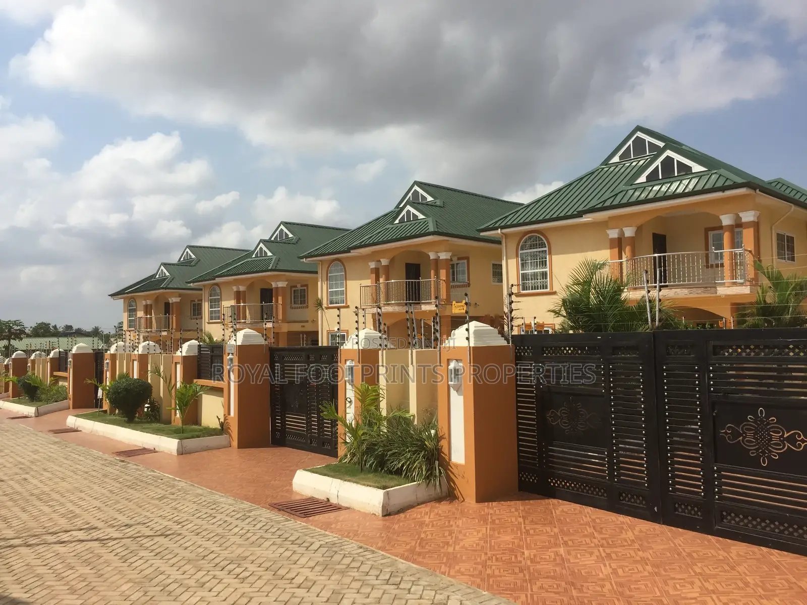 5bdrm House in Agbogba for sale in Agbogba