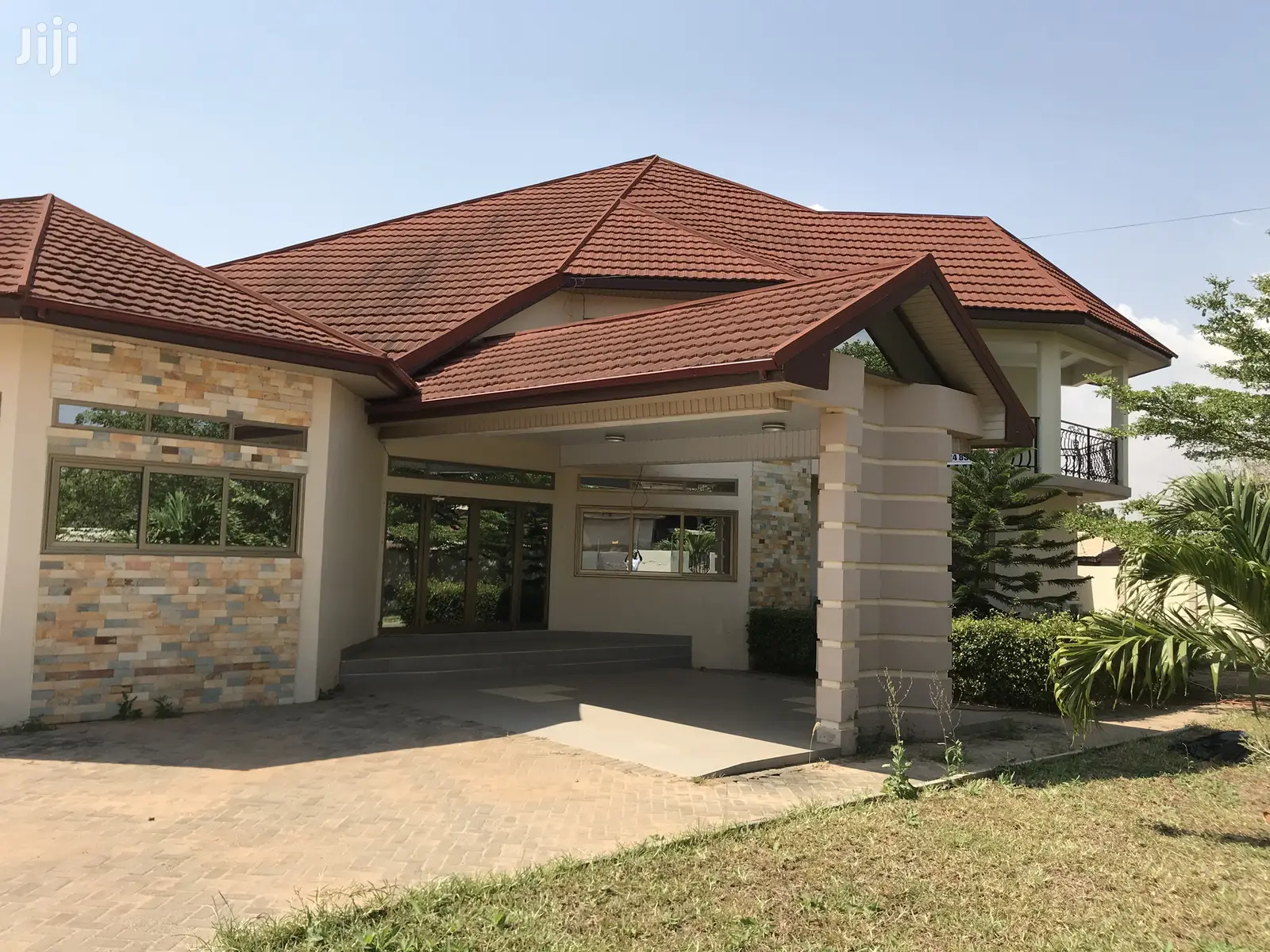 5 Bedrooms House With 1 Bedroom Boys Quarter in Tema Metropolitan