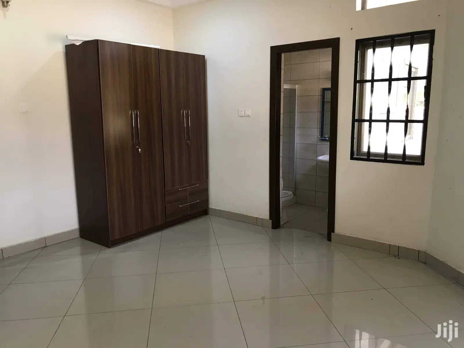 5 Bedrooms House With 1 Bedroom Boys Quarter in Tema Metropolitan